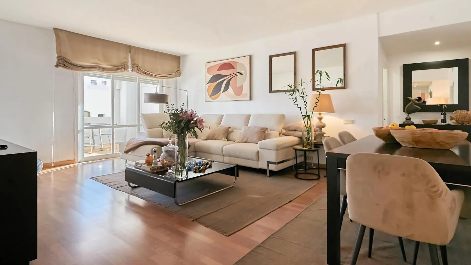 Luxury 4 Bed Flat - Beachfront In Puerto Banus Marbella